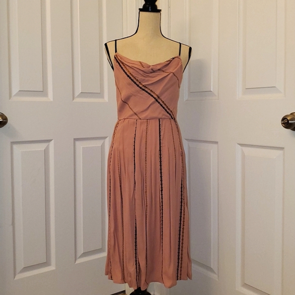 NWOT Hype xsmall light pink strappy cocktail dress. Stunning embroudery detail!